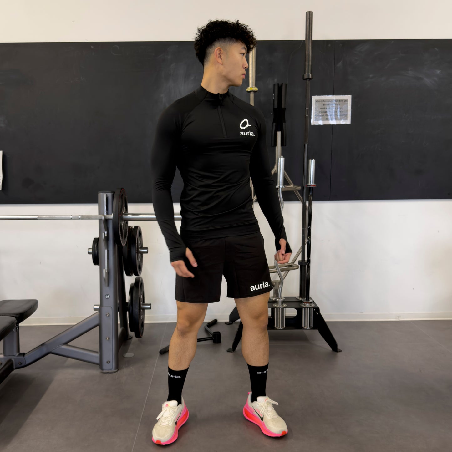 auria. Slim Fit Long Sleeve — Black