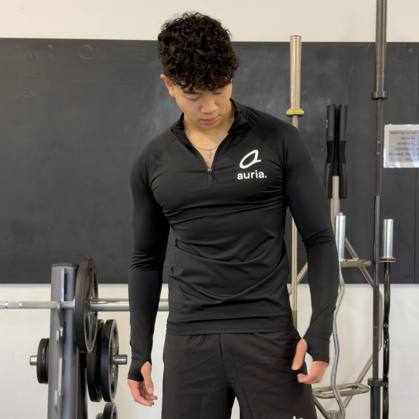 auria. Slim Fit Long Sleeve — Black
