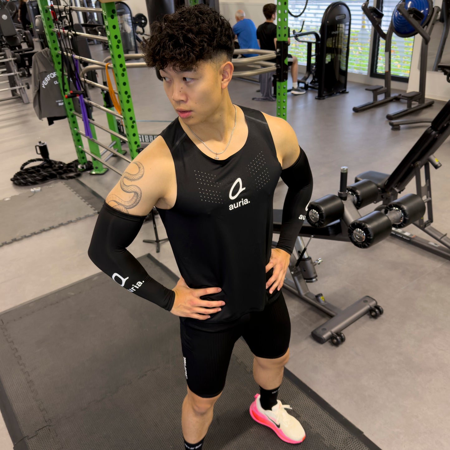 auria. Arm Sleeves — Black