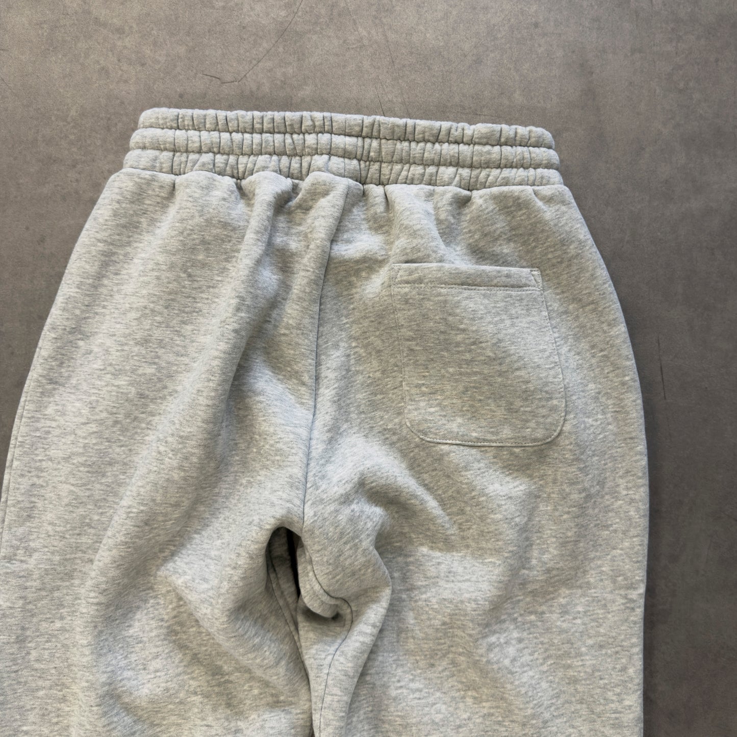 auria. Sweatpants — Light Grey