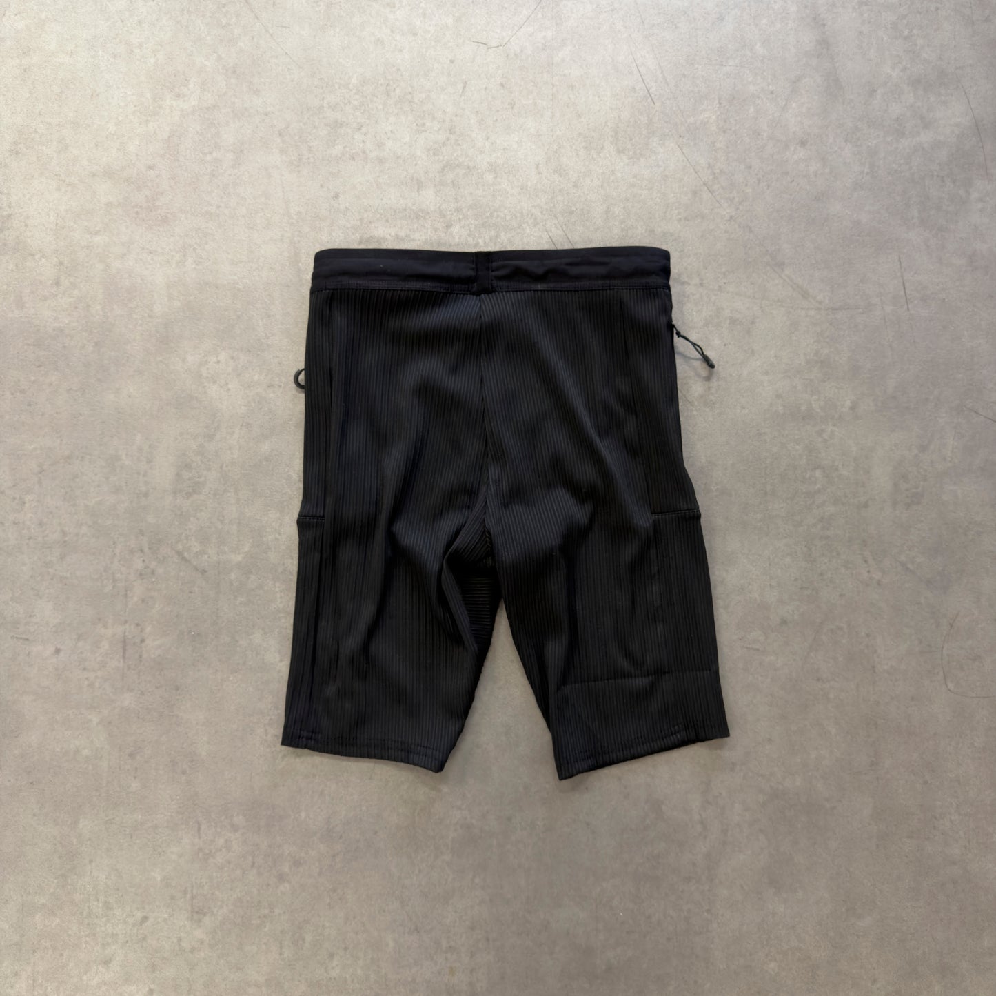 auria. Half Tights — Black